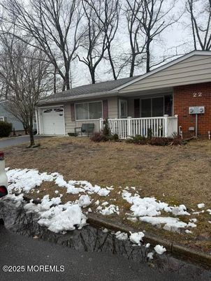 Attached, Exterior, Facade, Brick Facade, Ranch