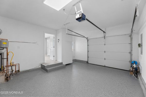 Garage, Interior