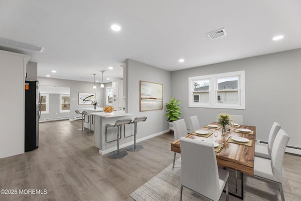Dining room, Interior, Kitchen, Pendant Lights, Recessed Lighting, Wood Texture Flooring