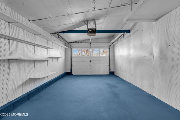 Garage, Interior
