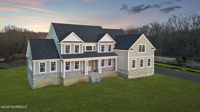 Exterior, Facade, Farmhouse