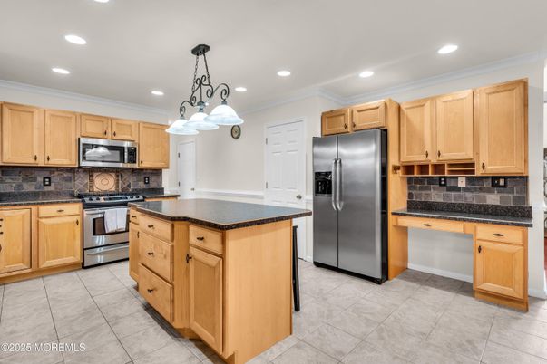 Interior, Kitchen, Pendant Lights, Recessed Lighting, Stainless Steel Appliances