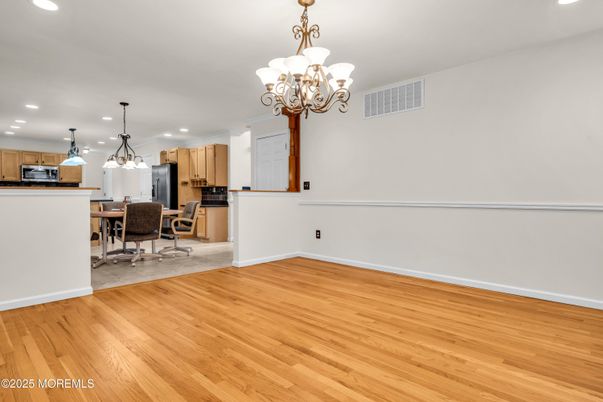 Chandelier, Dining room, Interior, Kitchen, Pendant Lights, Recessed Lighting, Wood Texture Flooring
