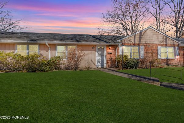 Exterior, Facade, Brick Facade, Ranch