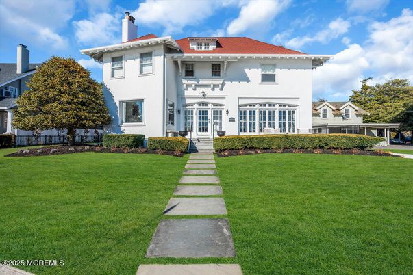Backyard, Exterior, Facade, French Provincial