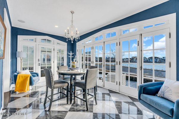 Chandelier, Dining room, Interior, Recessed Lighting, Water