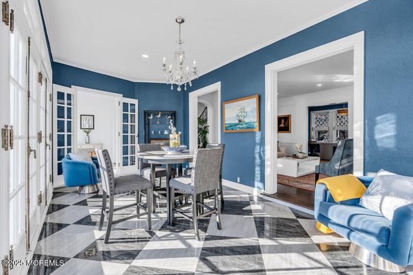 Chandelier, Dining room, Interior, Living room, Recessed Lighting
