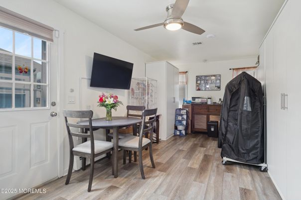 Dining room, Interior, Wood Texture Flooring