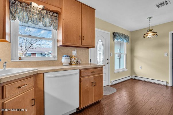 Interior, Kitchen, Pendant Lights, Wood Texture Flooring