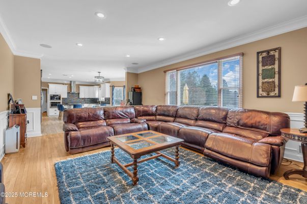 Interior, Kitchen, Living room, Pendant Lights, Recessed Lighting, Wood Texture Flooring