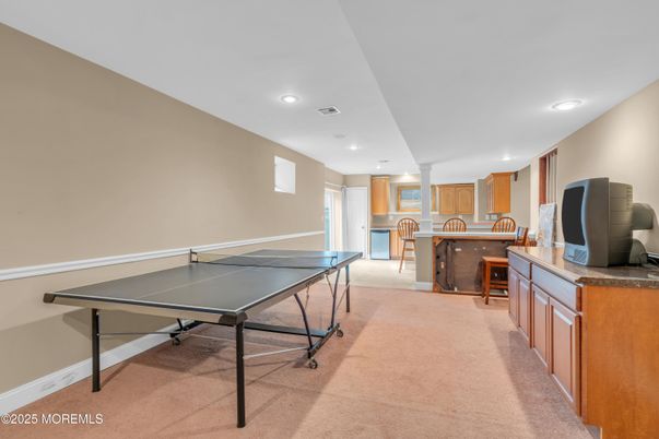 Game Room, Interior, Recessed Lighting