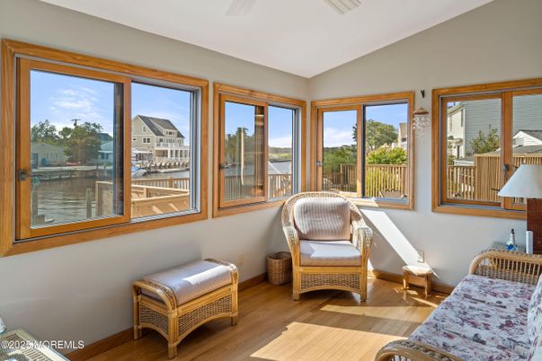 Interior, Sun Room, Water, Wood Texture Flooring