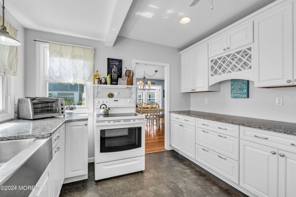 Dining room, Interior, Kitchen, Recessed Lighting