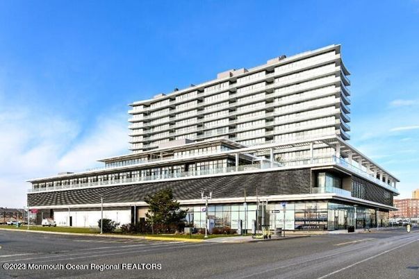 Exterior, Facade, Condo Building