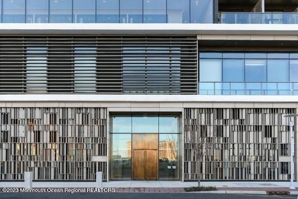 Exterior, Facade, None