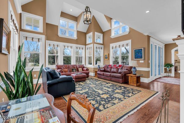 Fireplace, Interior, Living room, Pendant Lights, Recessed Lighting, Wood Texture Flooring