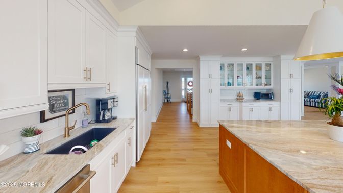 Interior, Kitchen, Pendant Lights, Recessed Lighting, Wood Texture Flooring