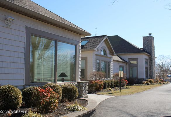 Exterior, Facade, Cape Cod