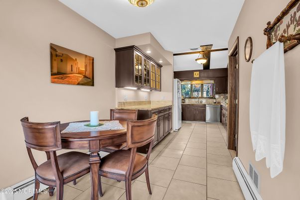 Dining room, Interior, Kitchen, Recessed Lighting