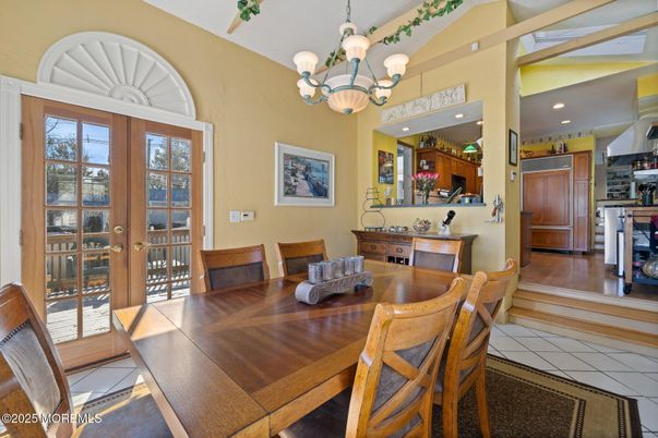 Chandelier, Dining room, Interior, Recessed Lighting, Wood Texture Flooring