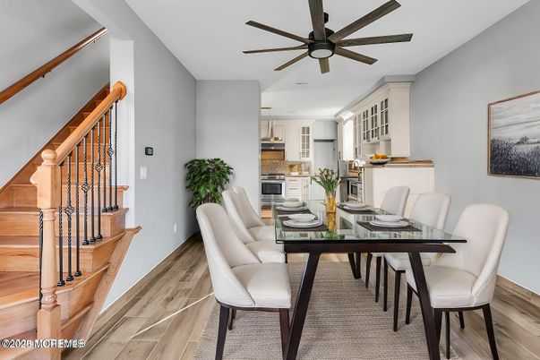 Dining room, Interior, Kitchen, Stainless Steel Appliances, Wood Texture Flooring