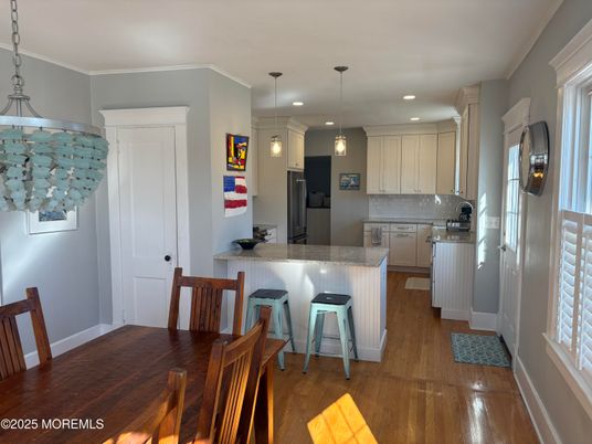 Dining room, Interior, Kitchen, Pendant Lights, Recessed Lighting