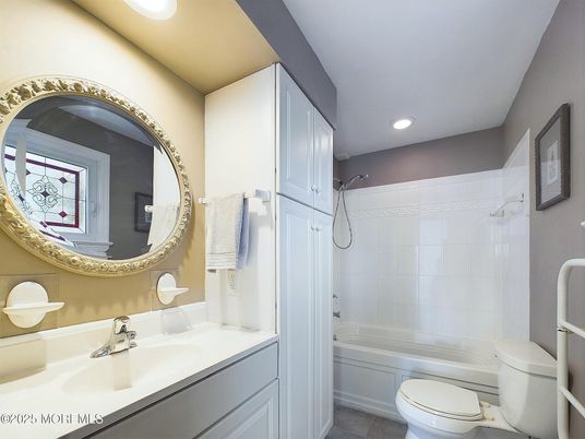 Bathroom, Interior, Recessed Lighting