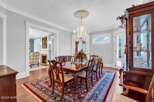 Chandelier, Dining room, Fireplace, Interior, Wood Texture Flooring