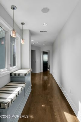 Interior, Pendant Lights, Recessed Lighting, Wood Texture Flooring