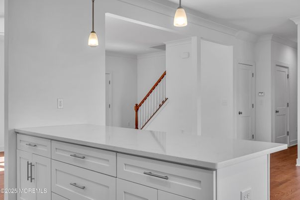 Interior, Pendant Lights, Wood Texture Flooring