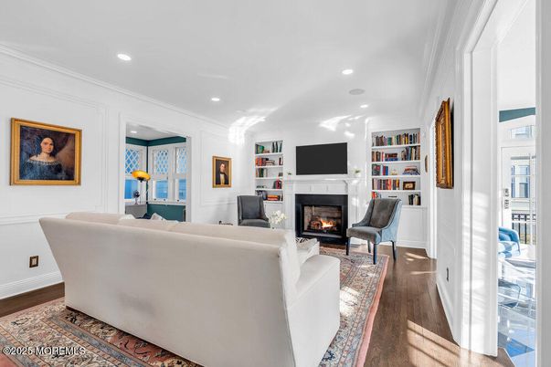 Fireplace, Interior, Living room, Recessed Lighting, Wood Texture Flooring