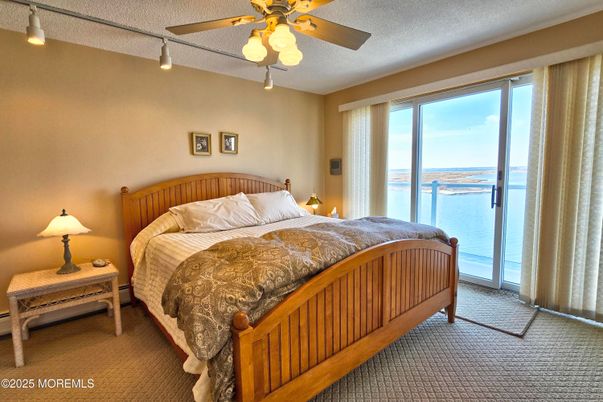 Bedroom, Interior, Water