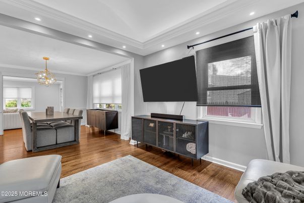 Chandelier, Dining room, Interior, Living room, Recessed Lighting, Wood Texture Flooring