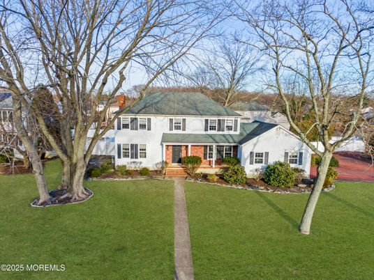 Backyard, Exterior, Facade, Brick Facade, Georgian