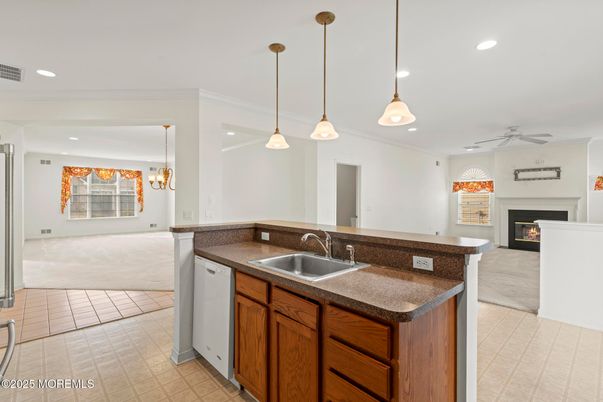 Fireplace, Interior, Kitchen, Pendant Lights, Recessed Lighting