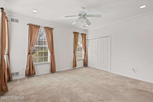 Empty room, Interior, Recessed Lighting