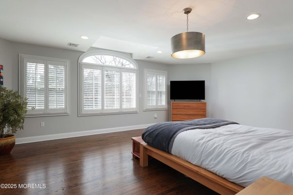Bedroom, Interior, Pendant Lights, Recessed Lighting, Wood Texture Flooring