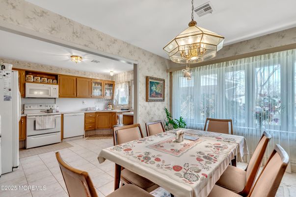 Dining room, Interior, Kitchen, Pendant Lights