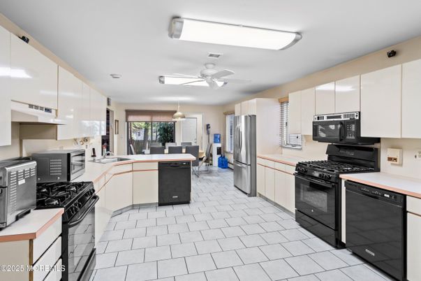 Dining room, Interior, Kitchen, Pendant Lights
