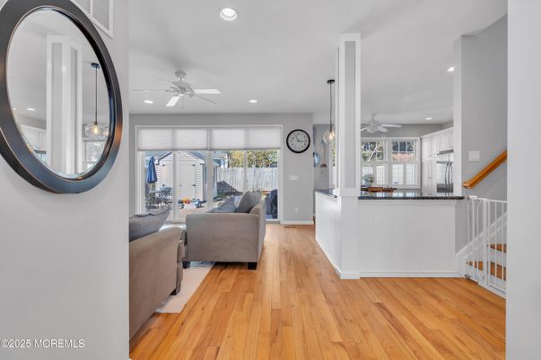 Interior, Living room, Pendant Lights, Recessed Lighting, Wood Texture Flooring