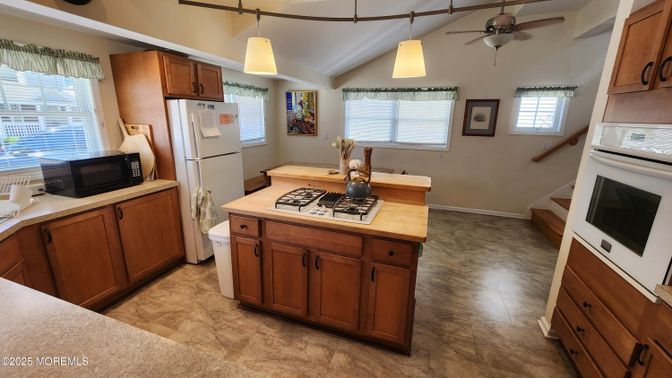 Interior, Kitchen, Pendant Lights, Wood Texture Flooring