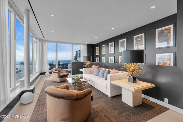 Interior, Living room, Recessed Lighting, Water, Wood Texture Flooring