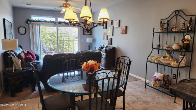 Chandelier, Dining room, Interior, Living room