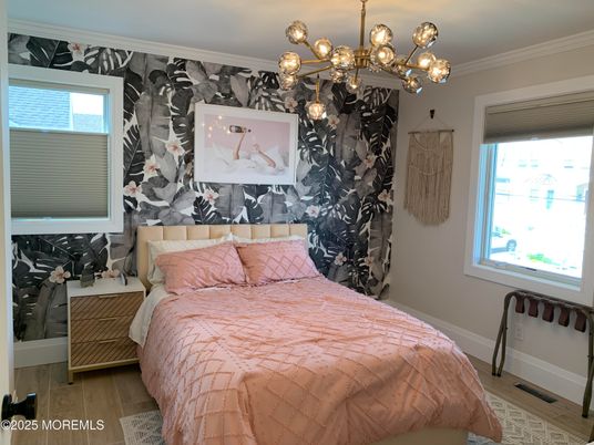Bedroom, Interior, Pendant Lights, Wood Texture Flooring