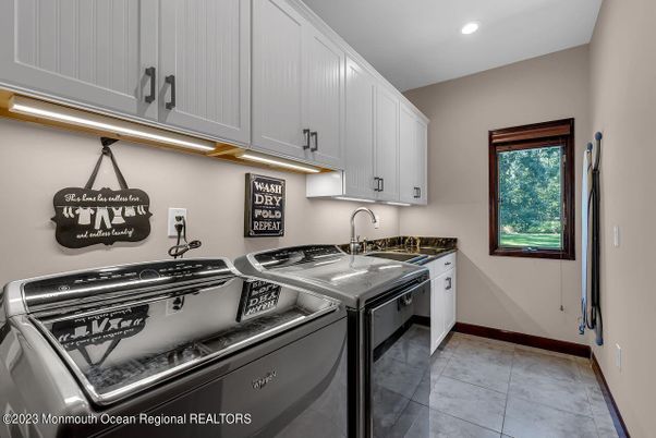 Interior, Recessed Lighting, Washer