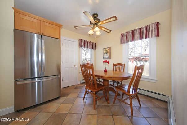 Dining room, Interior, Kitchen, Stainless Steel Appliances