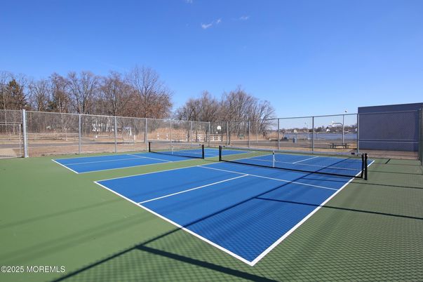 Exterior, Tennis Courts