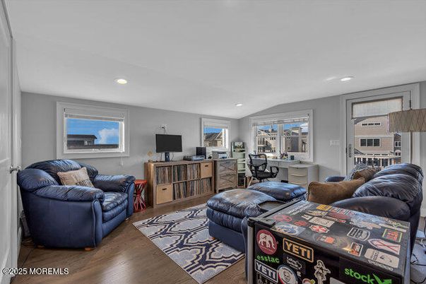 Home Office, Interior, Living room, Recessed Lighting, Wood Texture Flooring