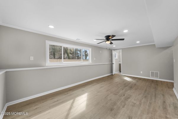 Empty room, Interior, Recessed Lighting, Wood Texture Flooring