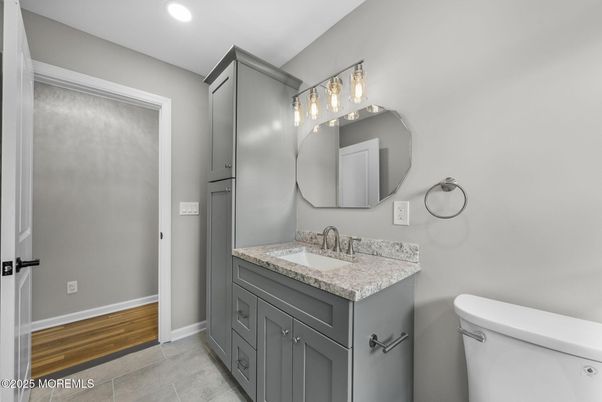 Bathroom, Interior, Recessed Lighting, Wood Texture Flooring